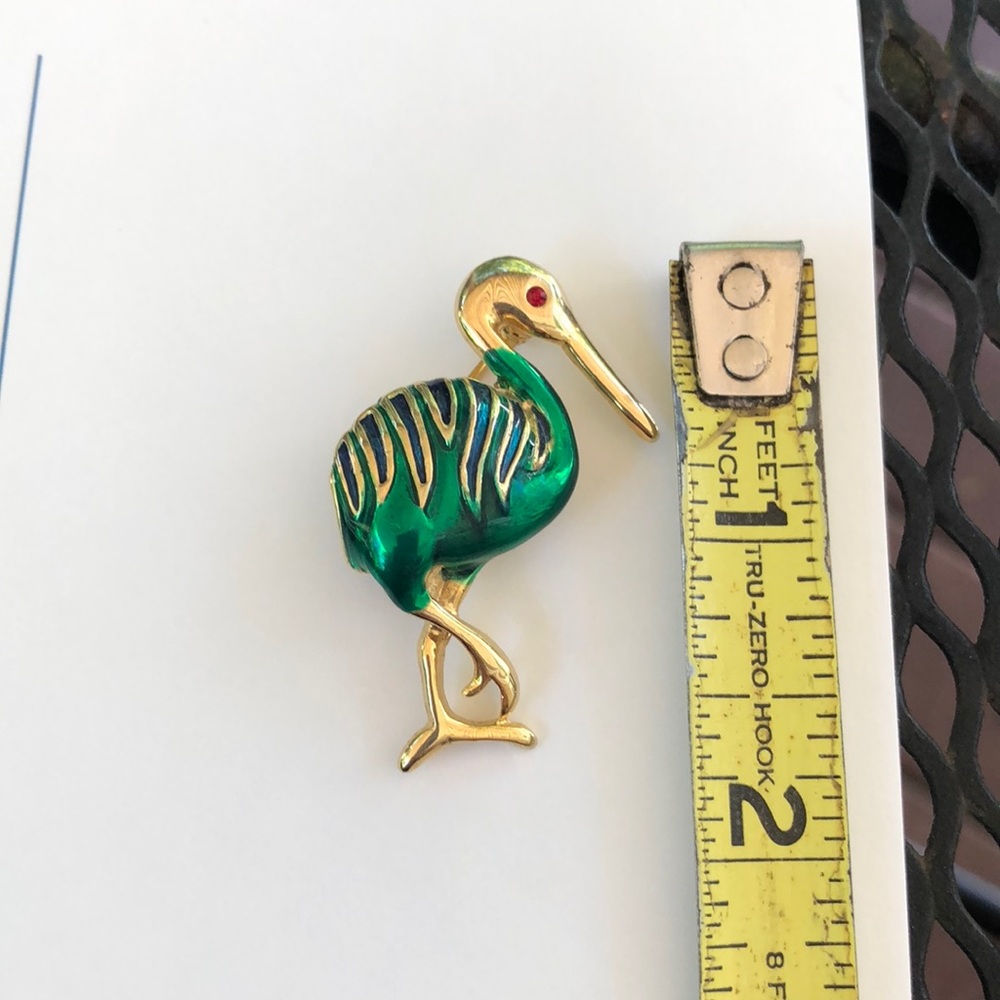 Green enamel gold bird pin